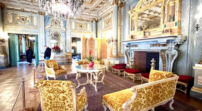 Newport – Day 3…. in which we see how the other half lives.